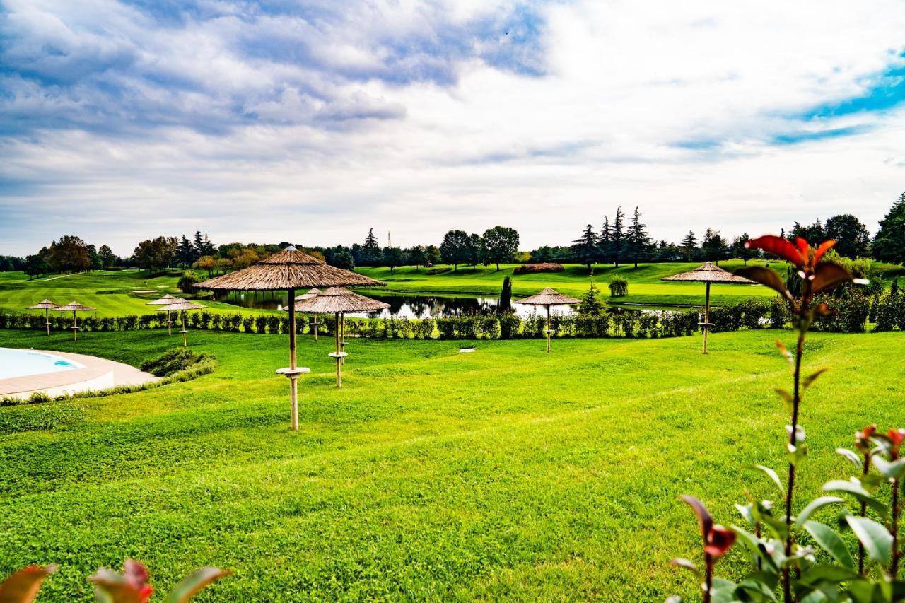 Le Robinie Golf & Resort Solbiate Olona Luaran gambar