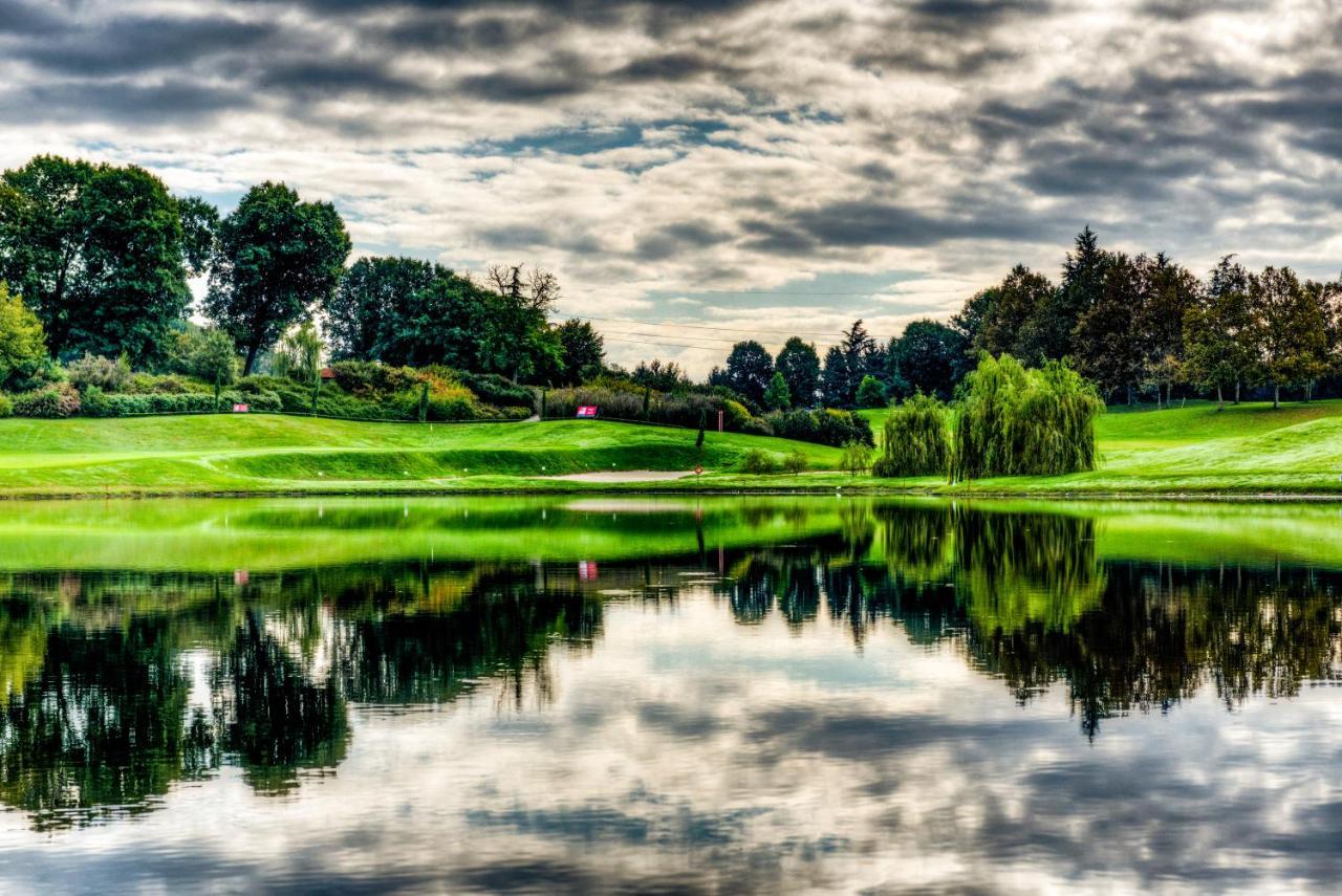Le Robinie Golf & Resort Solbiate Olona Luaran gambar